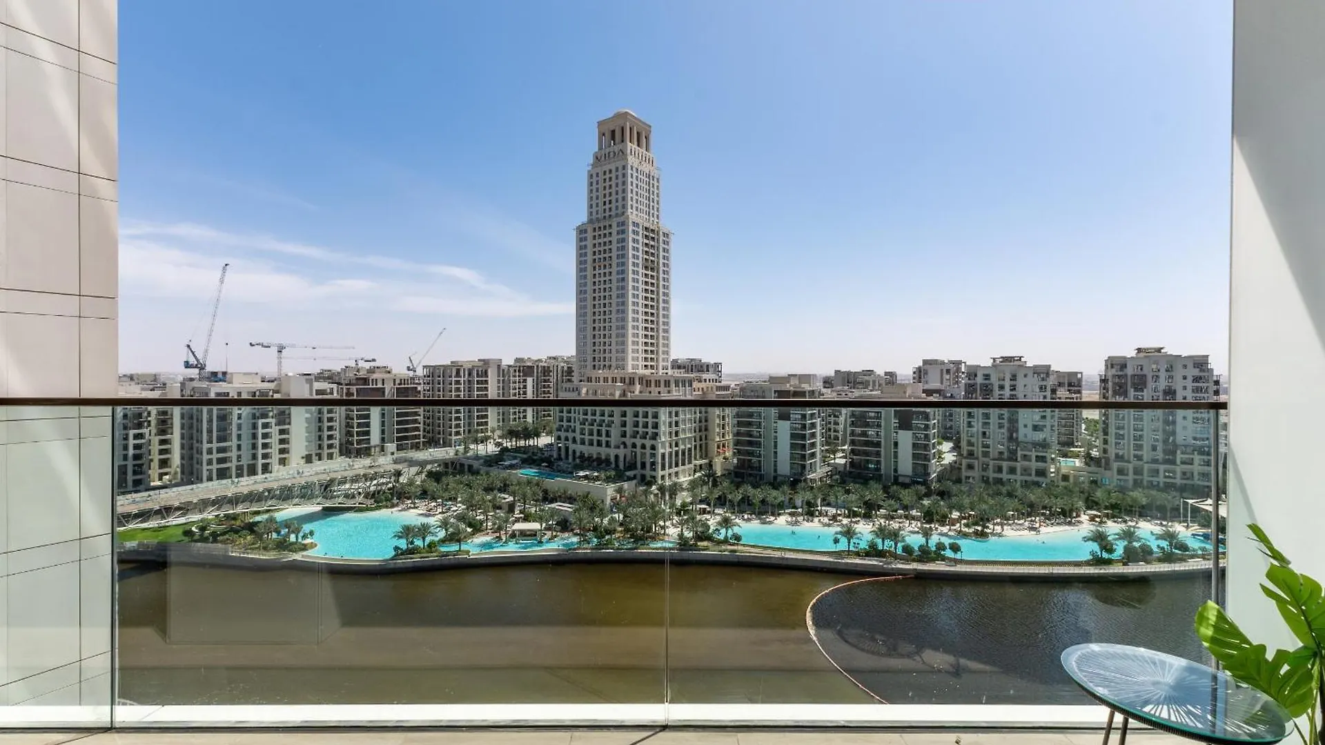 Palace Residence, Dubai Creek Harbour - Mint Stay Apartment