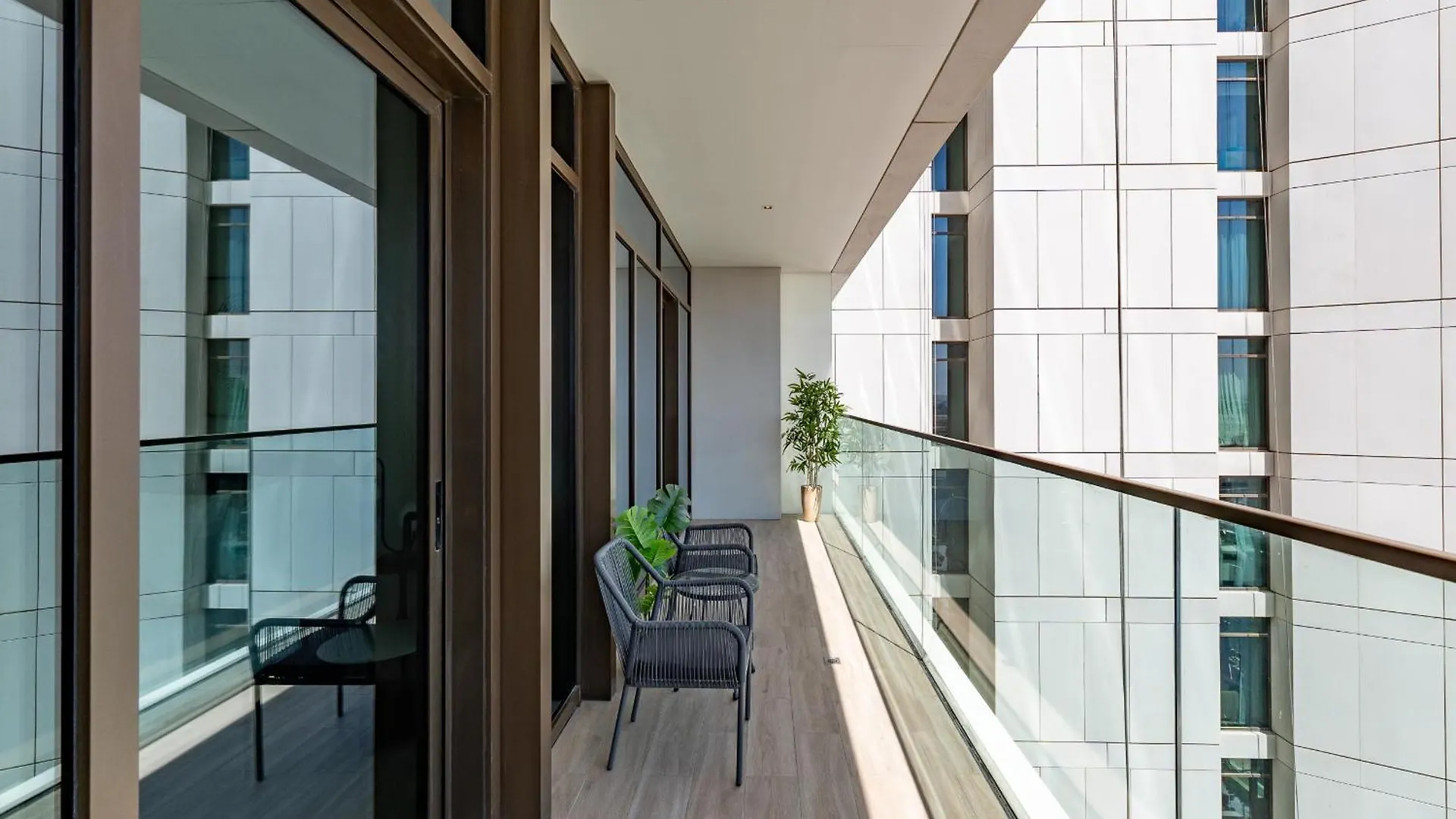 Apartment Palace Residence, Dubai Creek Harbour - Mint Stay